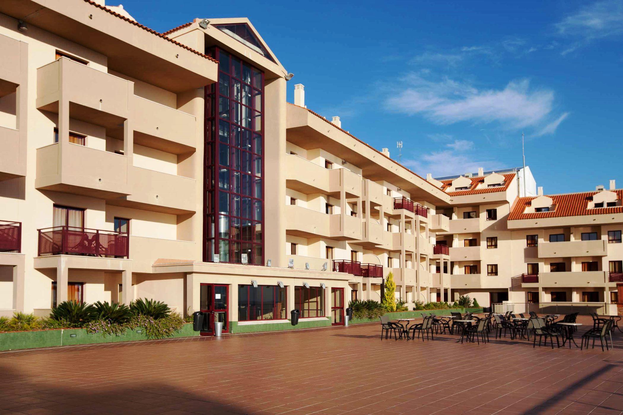 โอเทล มาซากอน Hotel ภายนอก รูปภาพ