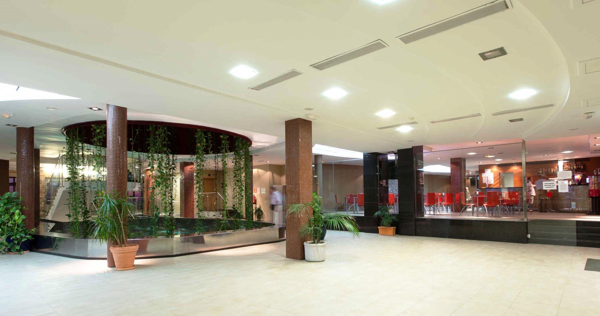 โอเทล มาซากอน Hotel ภายนอก รูปภาพ